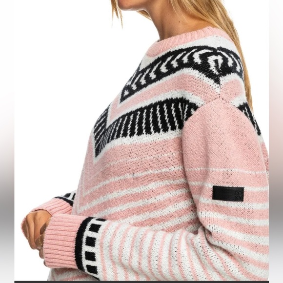 Roxy warm and cozy sweater - Picture 3 of 10